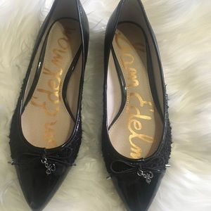 Sam Edelman Lilly pointed cap toe black flats